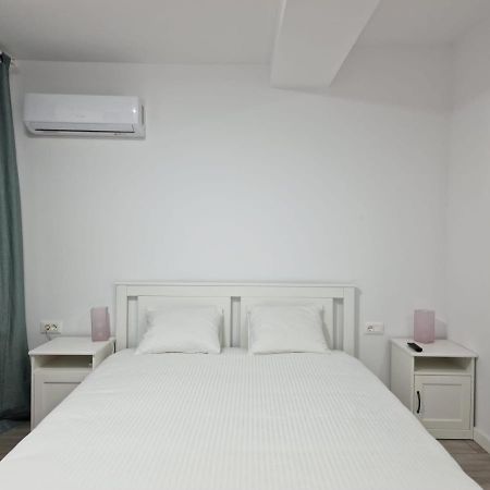 Catedral Apartment بوخارست المظهر الخارجي الصورة