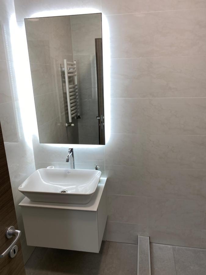 Catedral Apartment بوخارست المظهر الخارجي الصورة