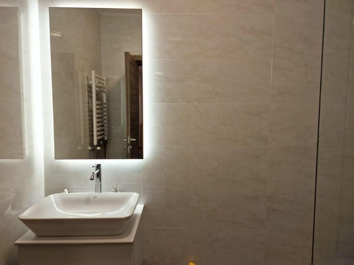 Catedral Apartment بوخارست المظهر الخارجي الصورة