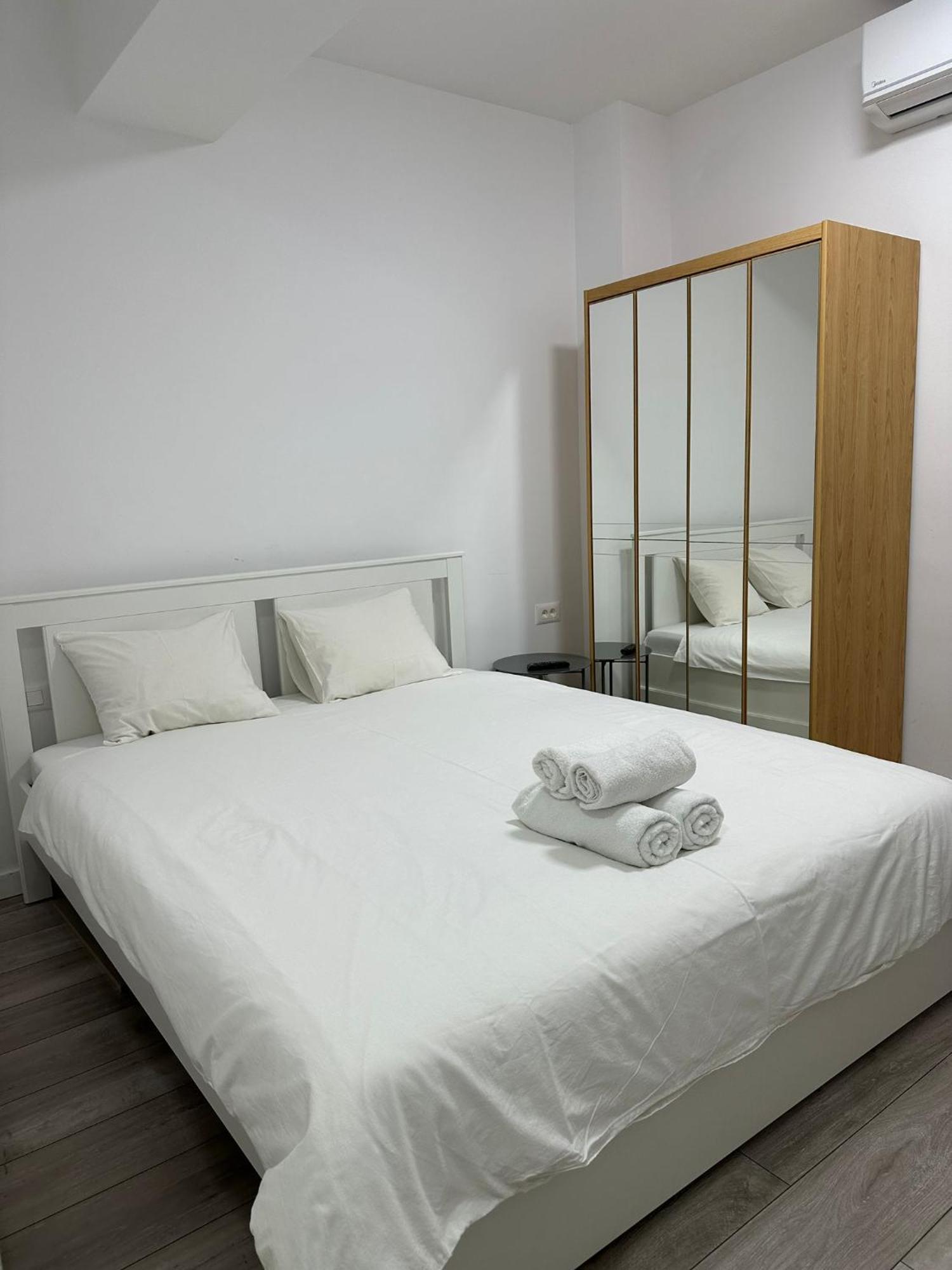 Catedral Apartment بوخارست المظهر الخارجي الصورة