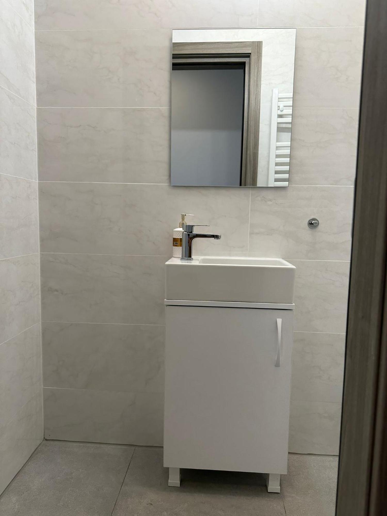 Catedral Apartment بوخارست المظهر الخارجي الصورة