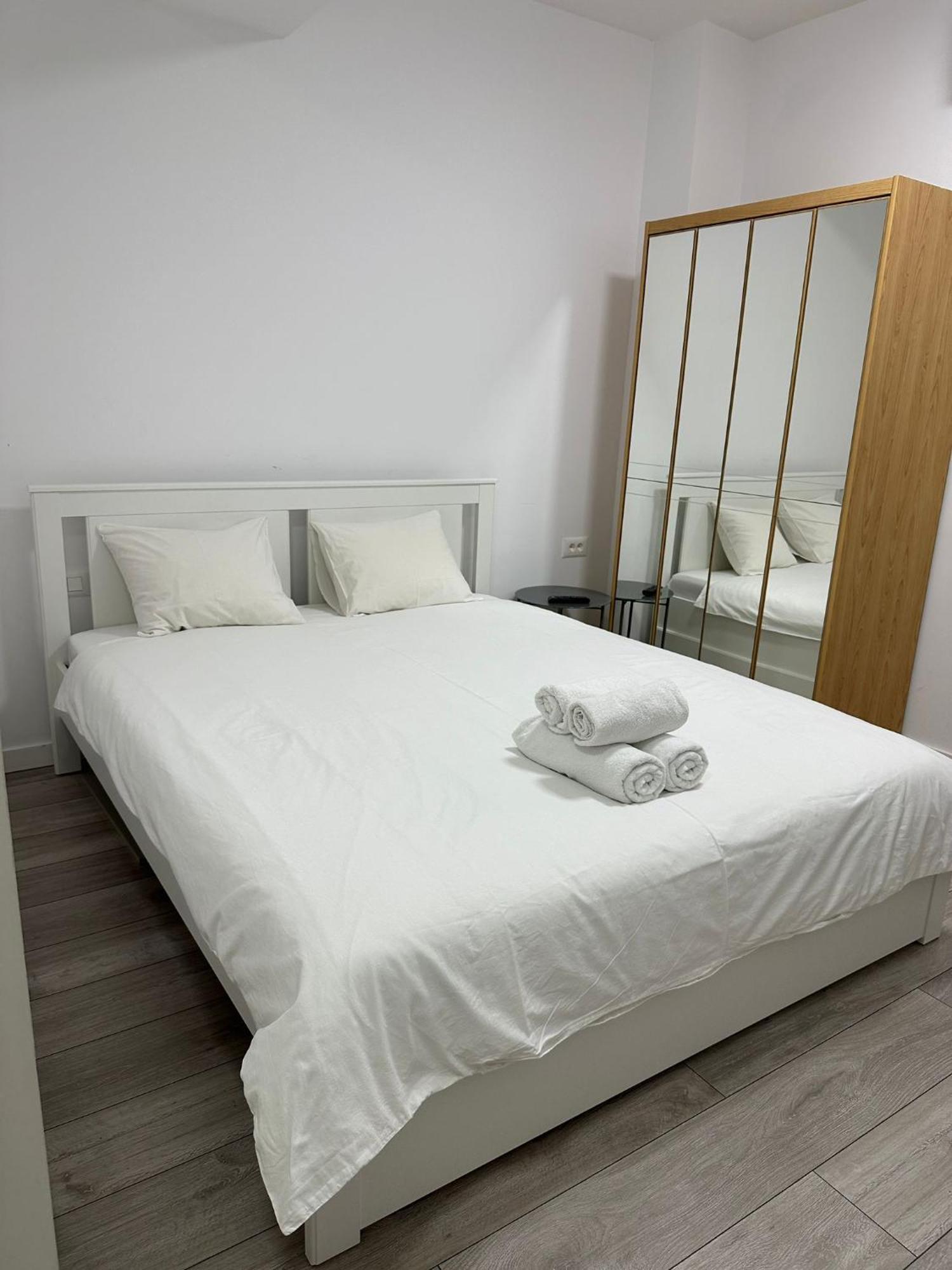 Catedral Apartment بوخارست المظهر الخارجي الصورة